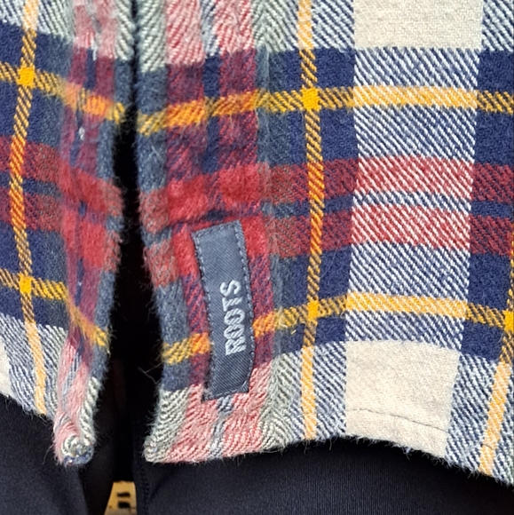 Plaid flannel top - Picture 2 of 4